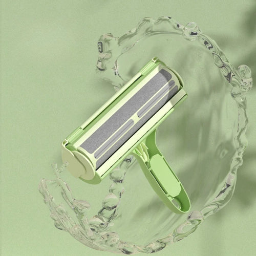 Brosse épilation chat eau