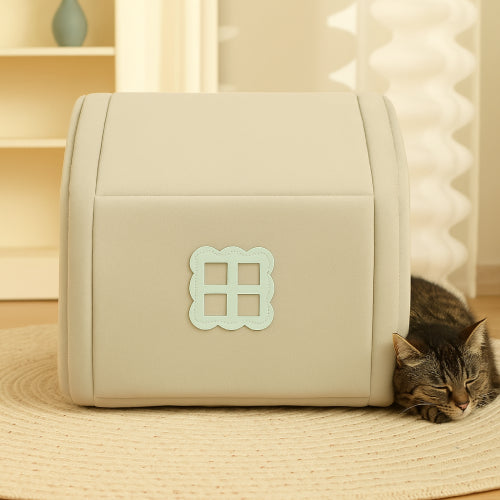 Niche intérieur hiver pour chat tapis