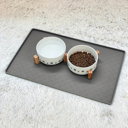 Tapis antidérapant pour chat fond peluche